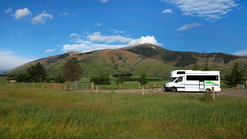 Premiers pas en camping: ce que vous devez emporter dans votre caravane